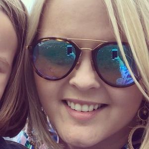 Meet your Posher, Karen